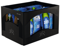 Ein schwarzer Getränkekasten mit 24 Flaschen 0,33 Liter Jever Fun 0,0, in 4 Sixpacks verpackt.