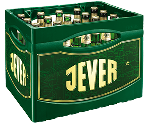 Getränkekasten der Marke Jever mit zwanzig Flaschen der Sorte Pilsener.